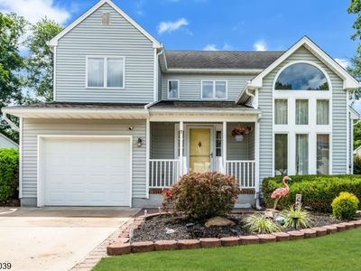 7 Hoagland Ct