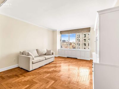 170 E 87th St APT W16A