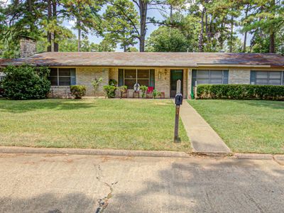 101 San Saba Ln
