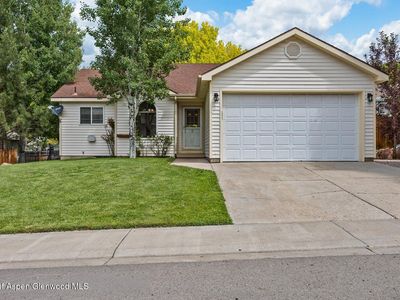 252 Lupine Dr