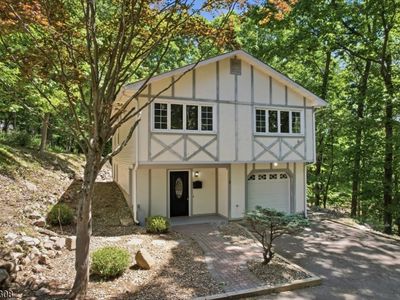 3 Conklin Ave