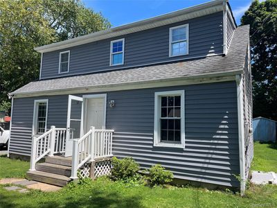 32 7th Avenue S