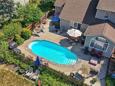 8213 Becketts Ridge Ln
