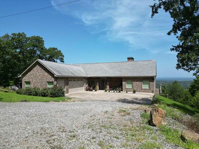 15 Pine Lake Ln
