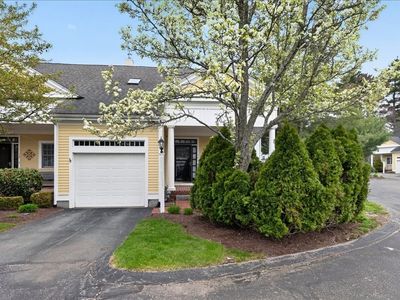 14 Whiting Ln Unit 14