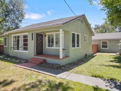 3475 Nicolet Ln