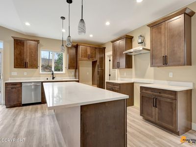 557 N Joppa Cir
