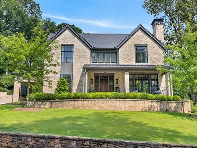 104 Westminster Dr NE