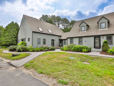 26 Montrose Drive #26