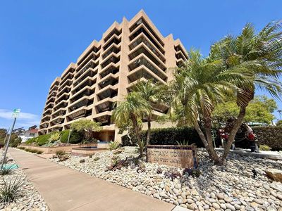 230 W Laurel St Unit 204