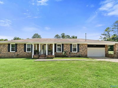 1127 Mahan Dr
