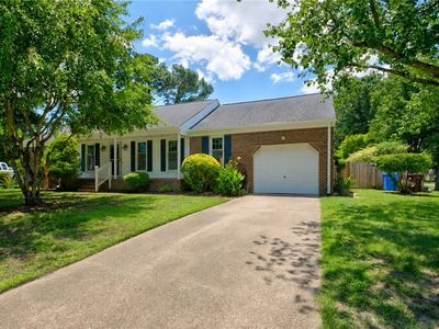 403 Caravelle Ct N