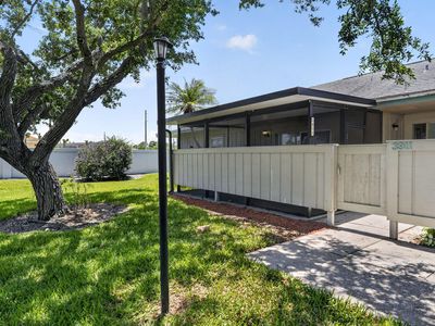 3911 NW Cinnamon Tree Circle