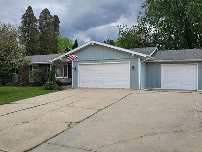 2698 Wendy Ln