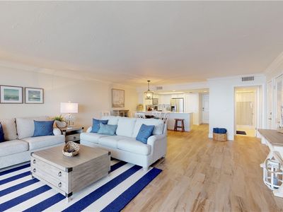 17170 Harbour Point Dr APT 735