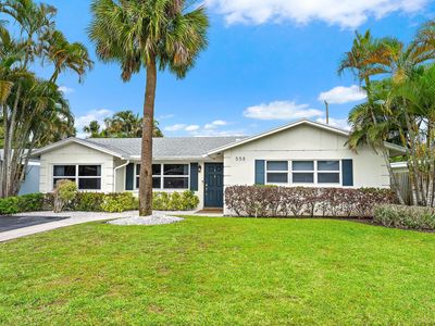 558 Ivy Avenue