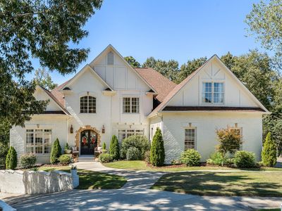 2301 Longleaf Way
