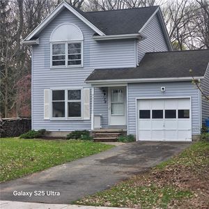 79 Hewitt St