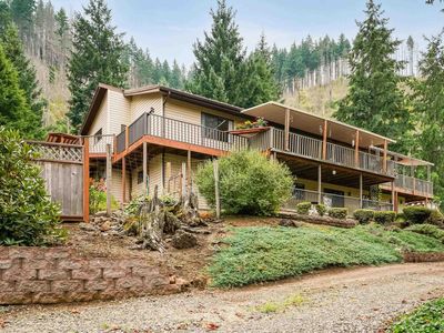 11046 Winstanley Dr SE