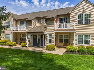 16 Crestmont Dr