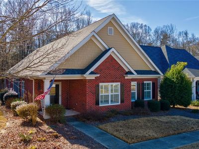 2142 Eisenhower Avenue