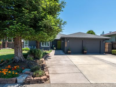2855 Shasta St