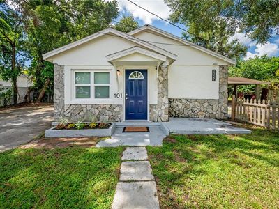 2307 E Osborne Ave