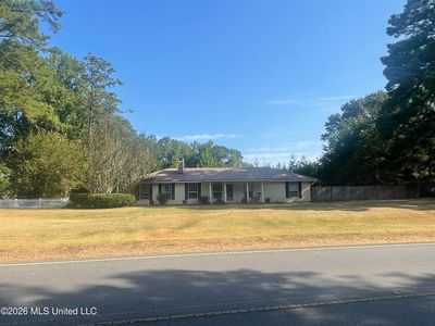 708 Zetus Rd NW