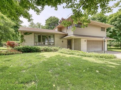 627 West Wisconsin STREET