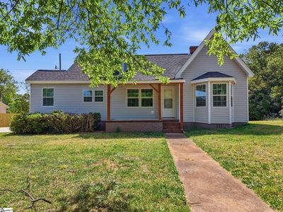 26 Blackstock Rd