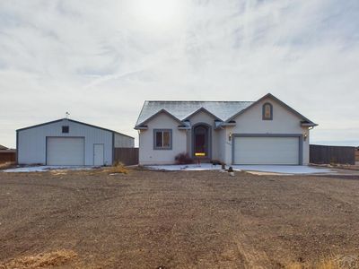 1022 W Stallion Dr