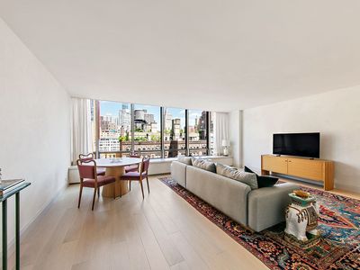 860 United Nations Plz APT 14D