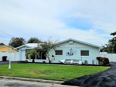 807 GRANDVIEW Boulevard
