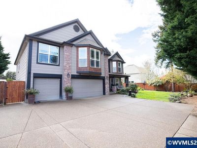 1648 NW Eliza Ct