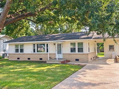 Property at 104 Romero St, Youngsville, LA