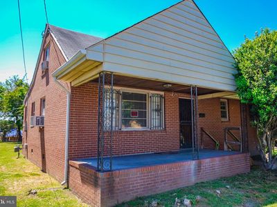 Property at 18 S Little Church St, Petersburg, VA