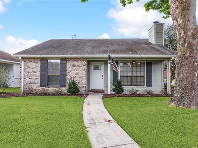 759 Fountain View Dr