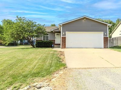 418 W Woodland Dr