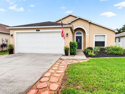 2049 Caledonia Pl