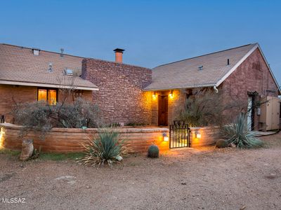 3809 W Camino Nuestro