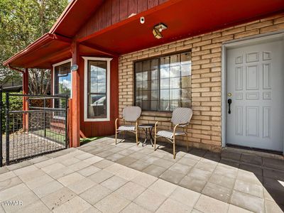685 N Alta Vista Dr