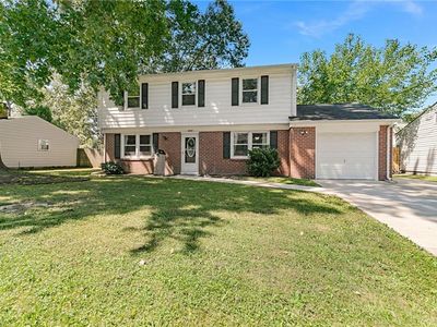 449 Dauphin Ln