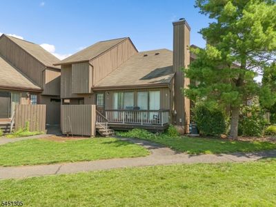 3341 Bloomingdale Dr