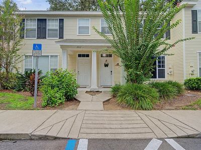 2214 GOLDEN OAK LANE