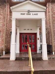 359 N Post Oak Ln APT 318