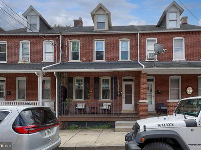 724 W Vine St