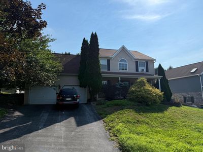 137 Hawthorne Dr