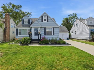 96 Cresthill Ave