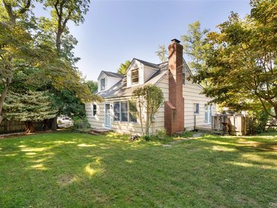 4 Acacia Road