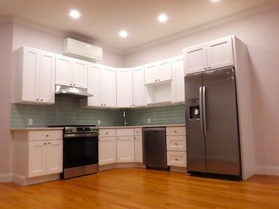 47 Saint Marks Pl Floor 1